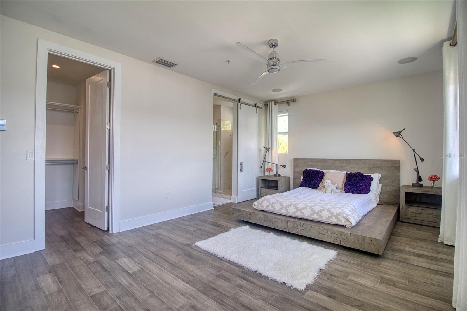 3100 W PAUL AVE #2
