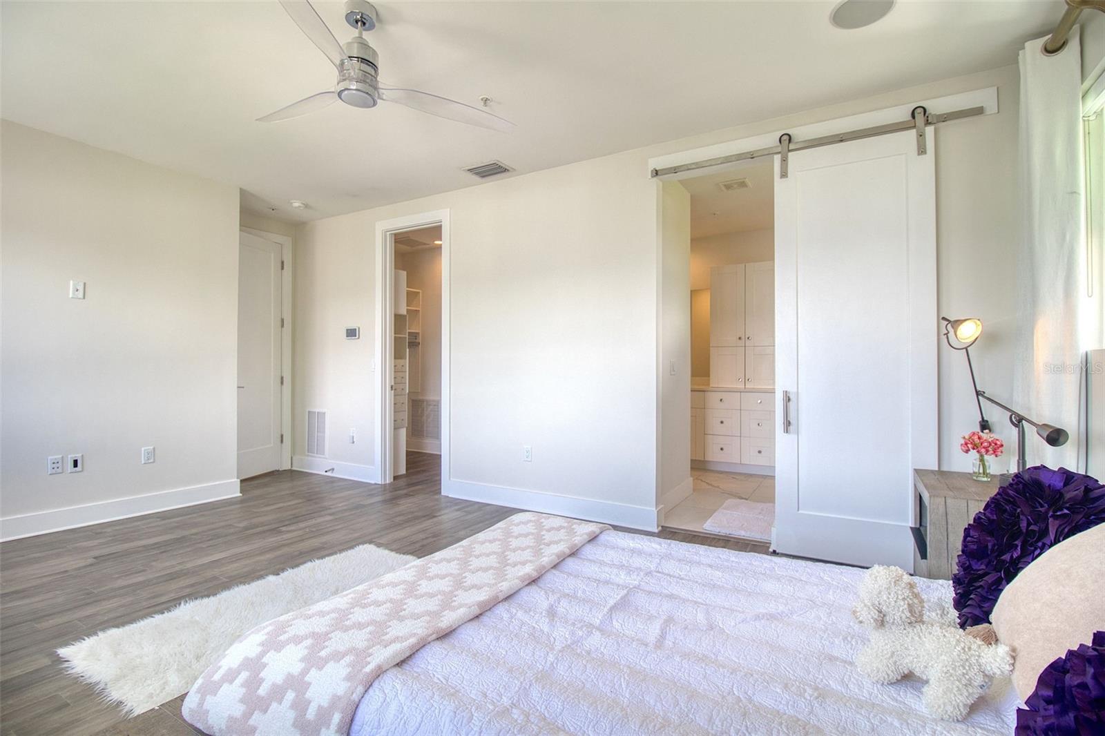 3100 W PAUL AVE #2