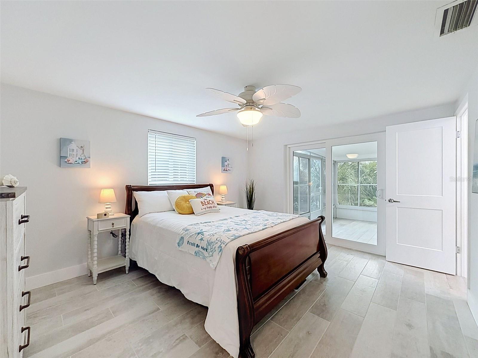6618 LEESIDE ISLE