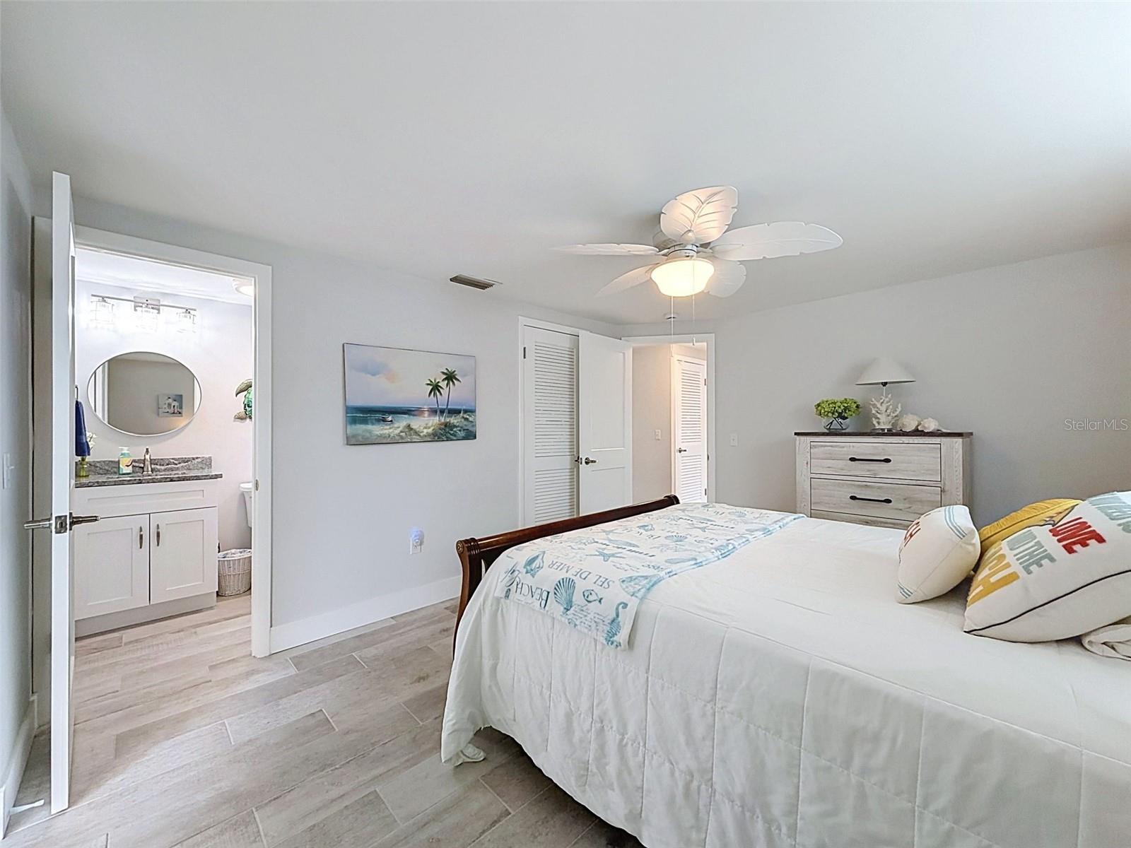 6618 LEESIDE ISLE