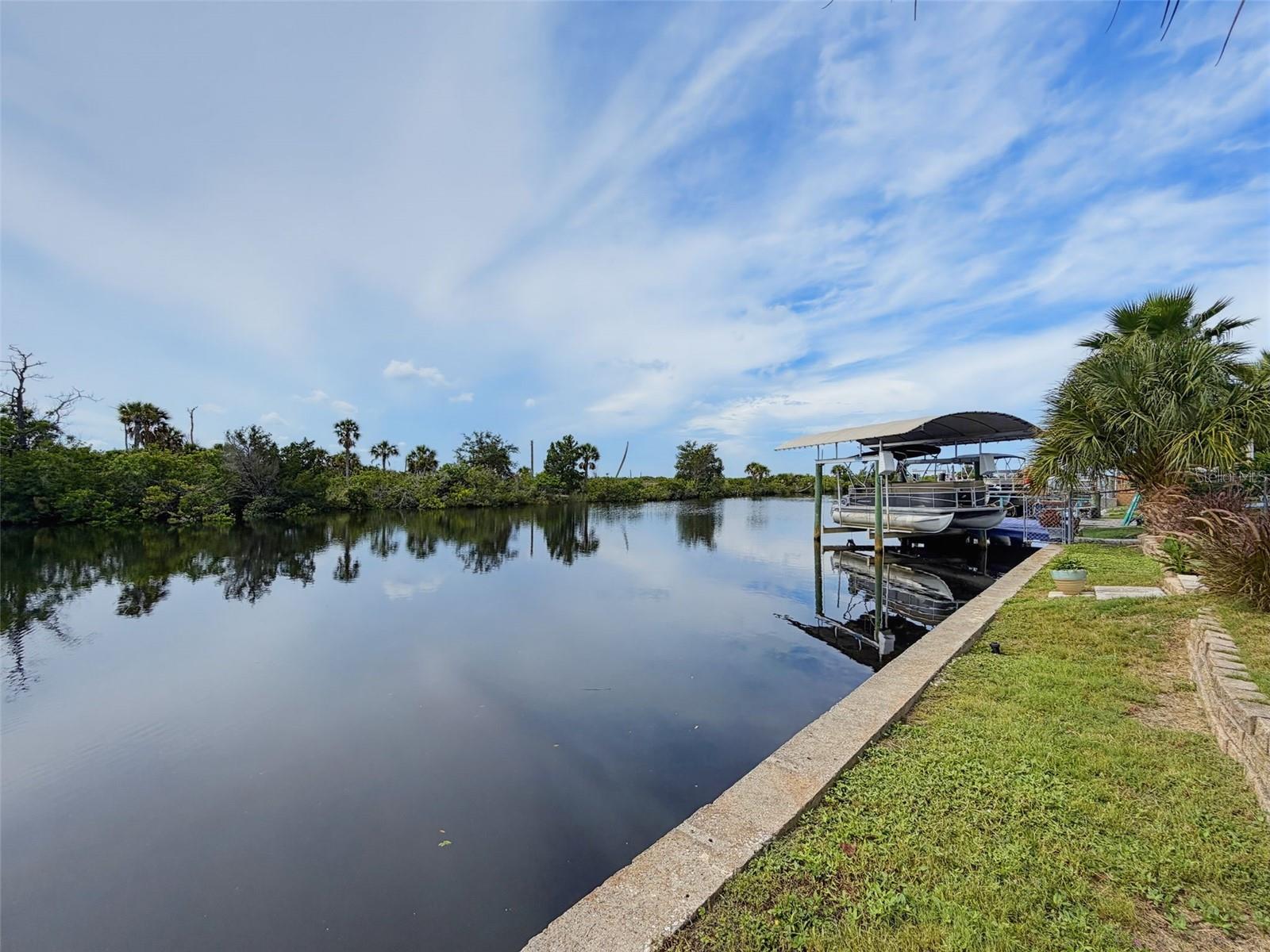 6618 LEESIDE ISLE