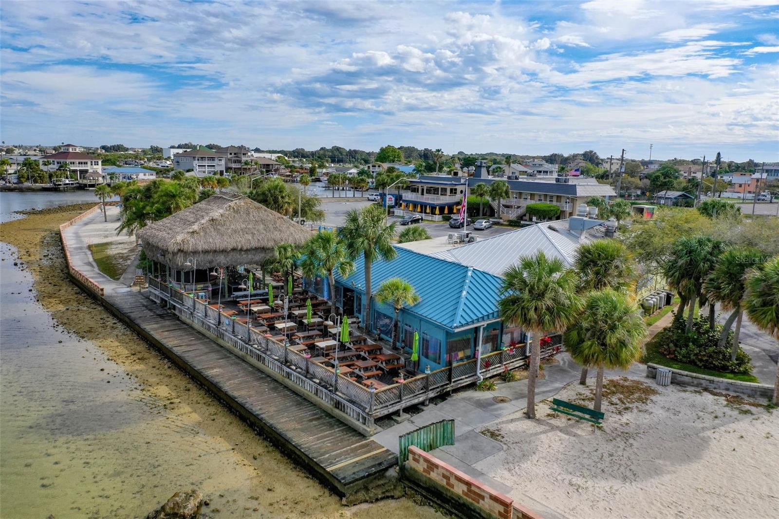 6618 LEESIDE ISLE