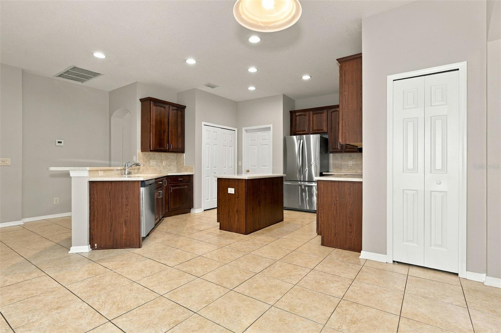 11409 BLUE LILAC AVE