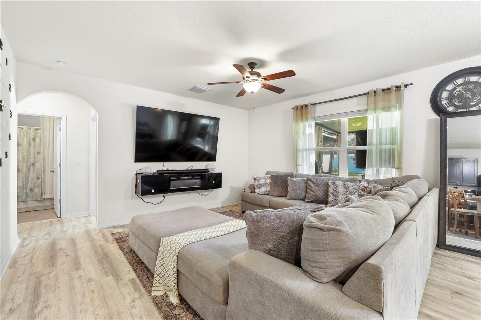 10317 GEESE TRAIL CIR