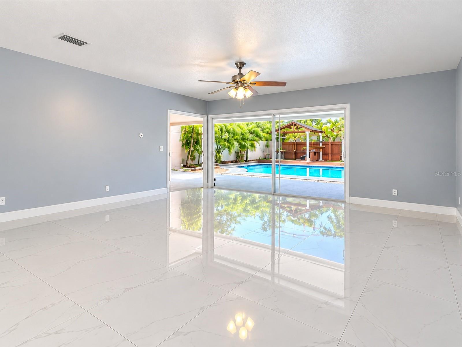 5124 SPRINGWOOD DR