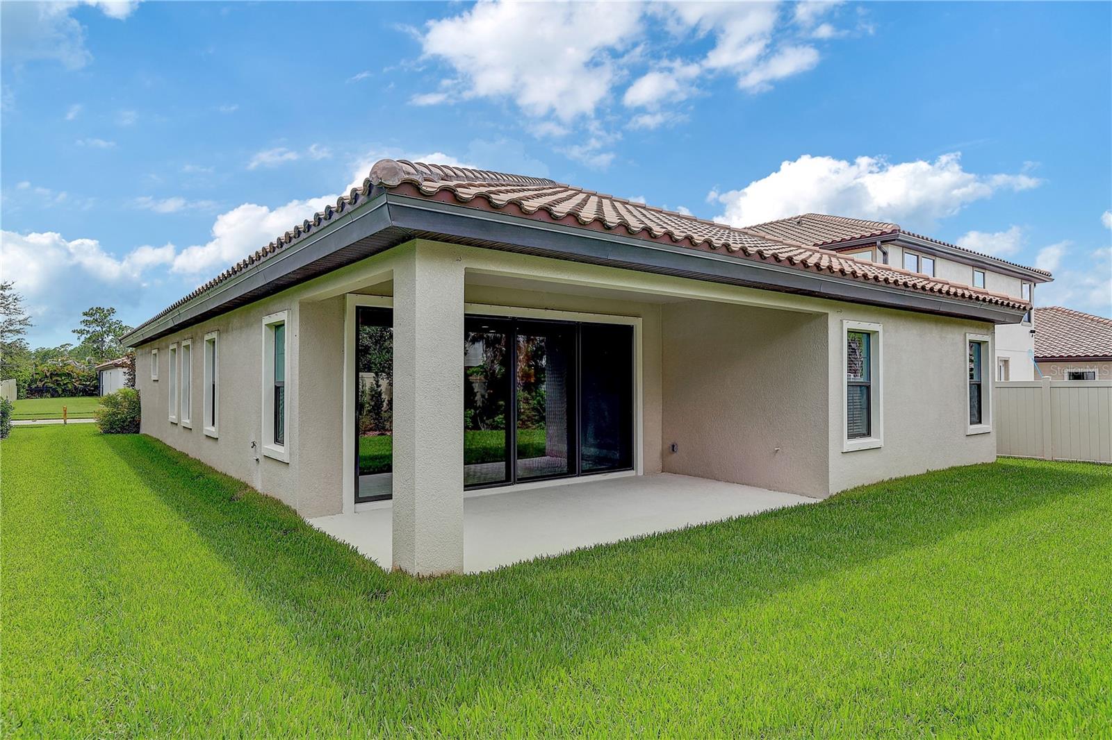 4000 BURDICK LOOP