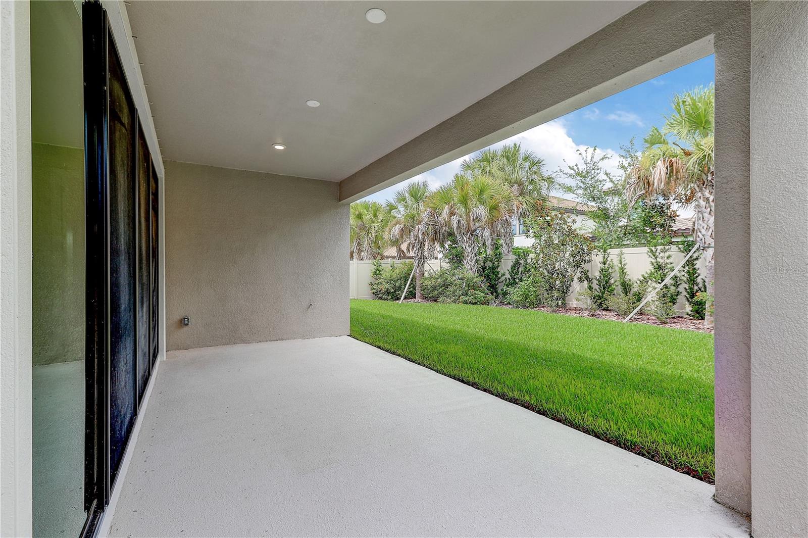 4000 BURDICK LOOP