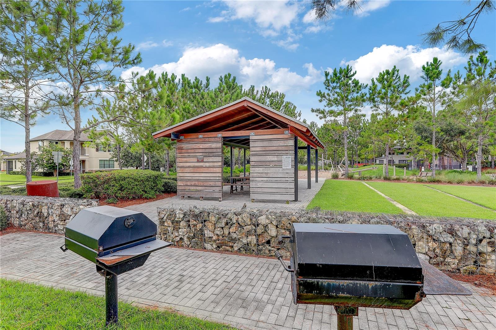 4000 BURDICK LOOP