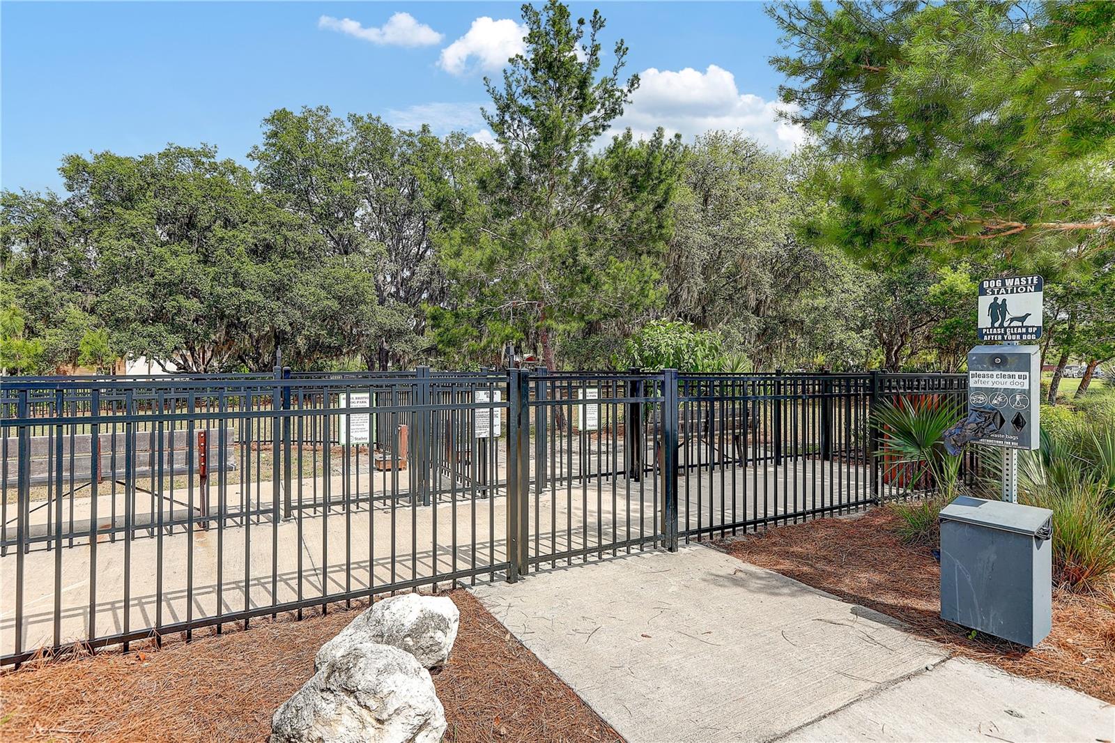 4000 BURDICK LOOP