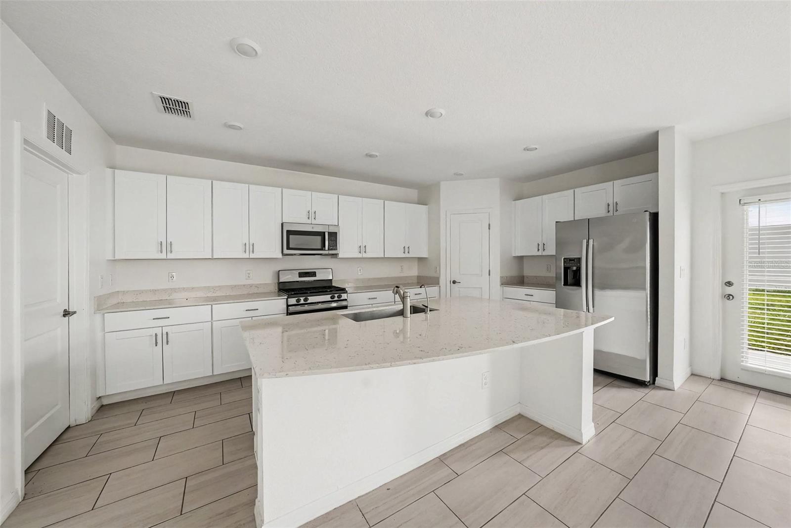35194 ACKLEY TRCE
