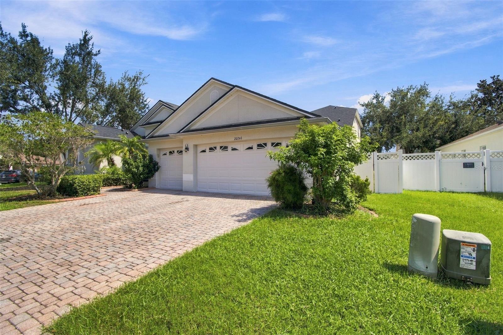 20746 AUBURN LEAF TRL