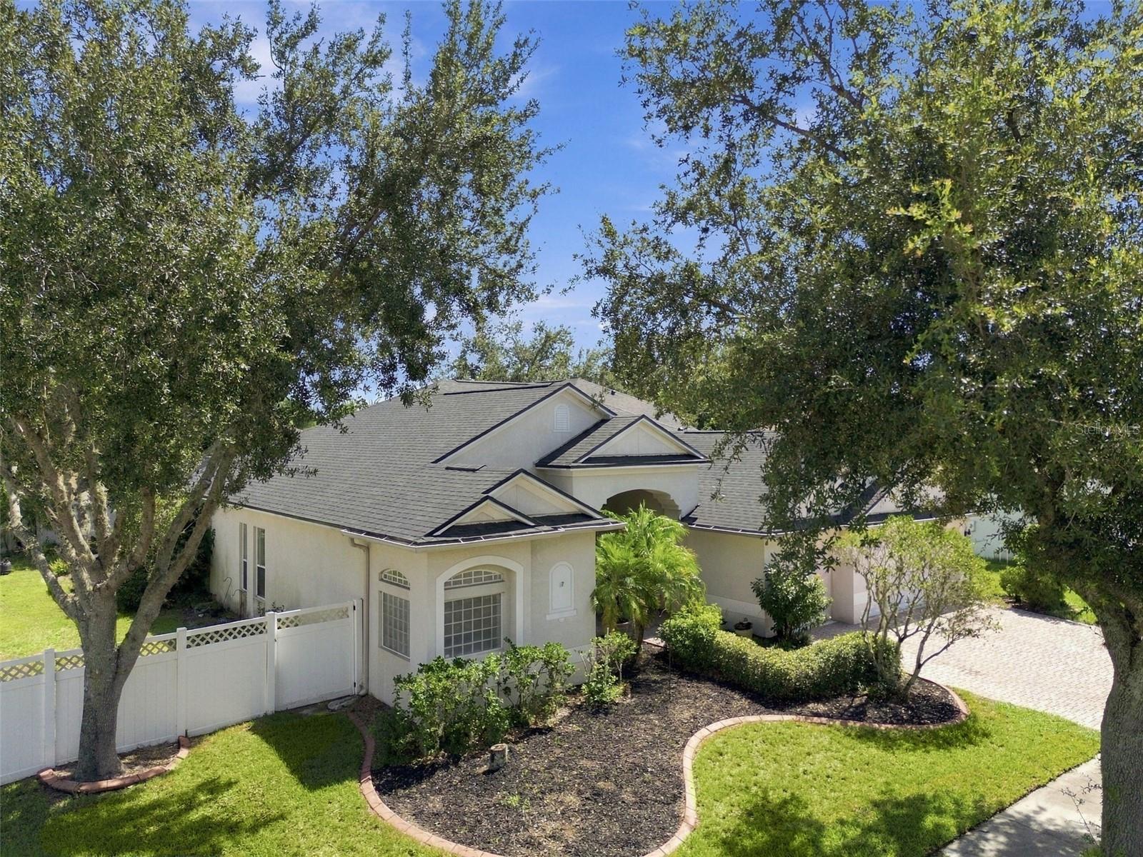 20746 AUBURN LEAF TRL