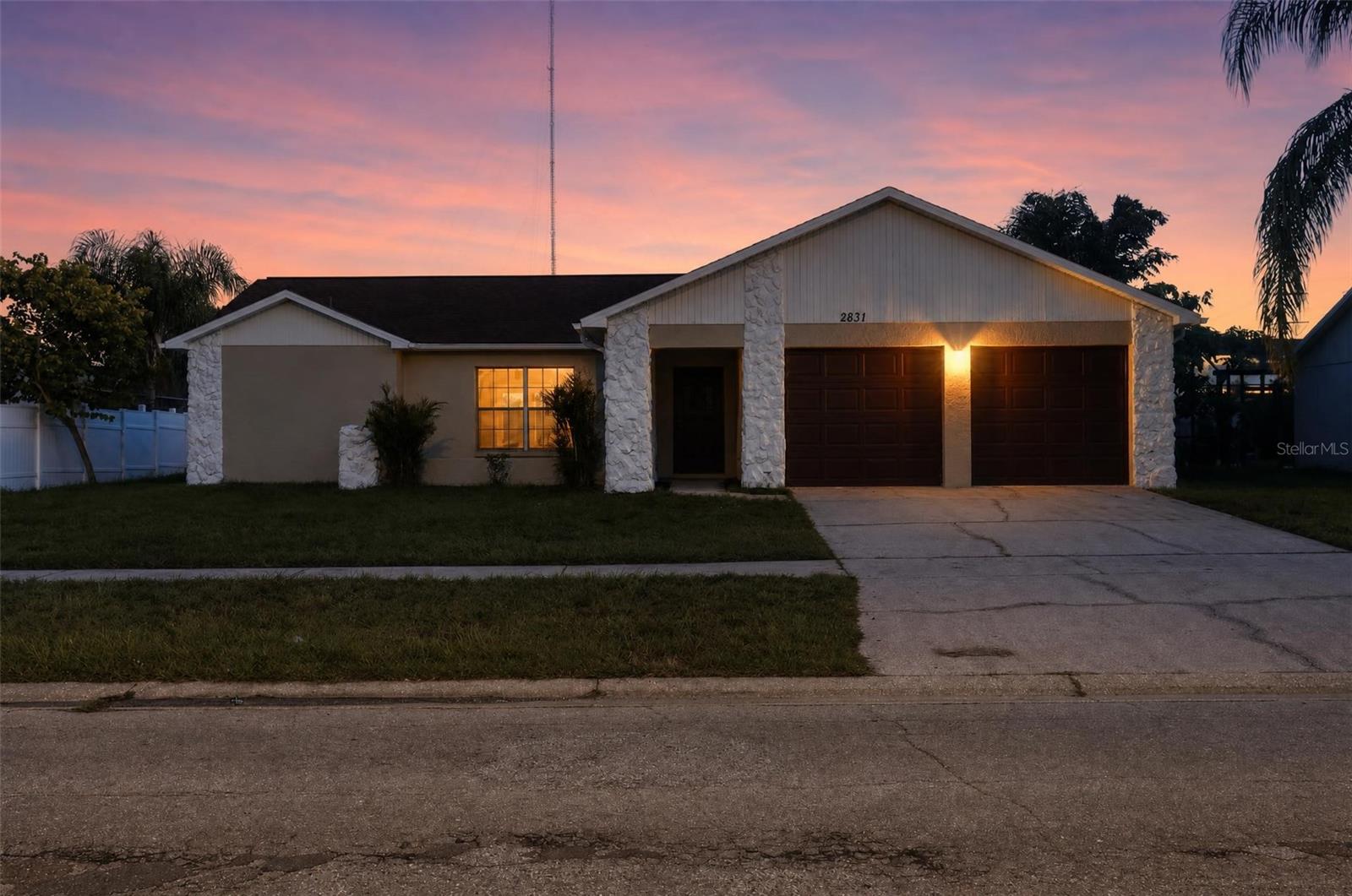 2831 BLOSSOM LK