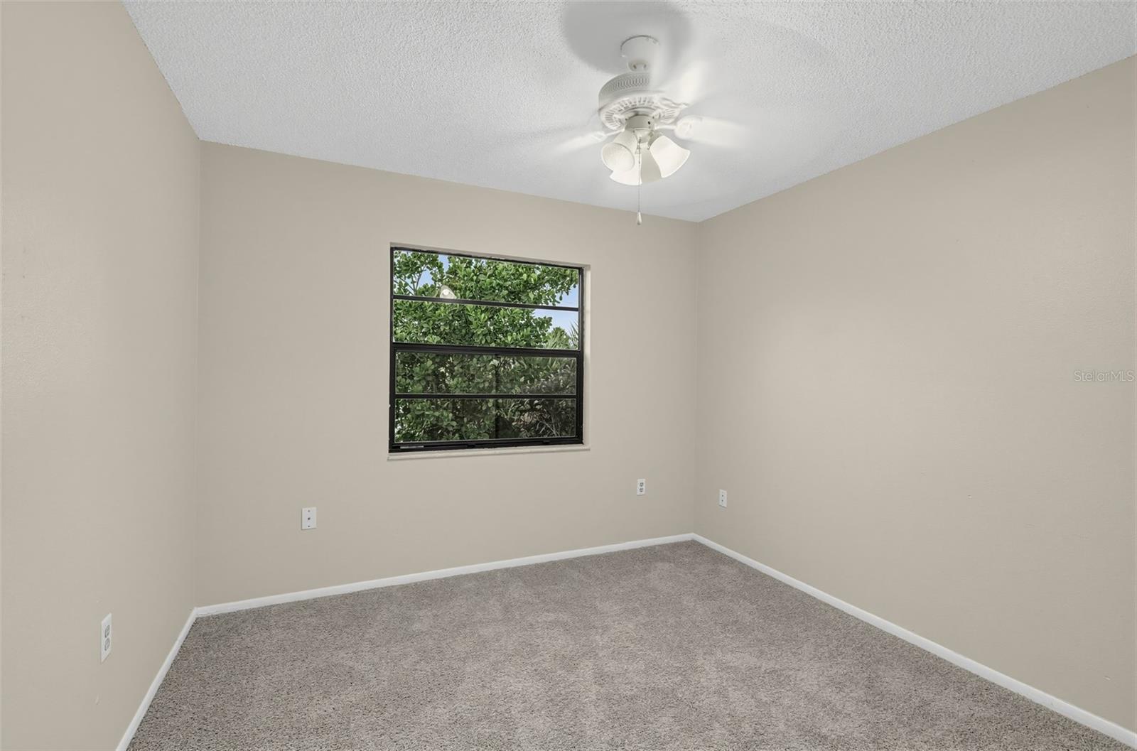 2831 BLOSSOM LK