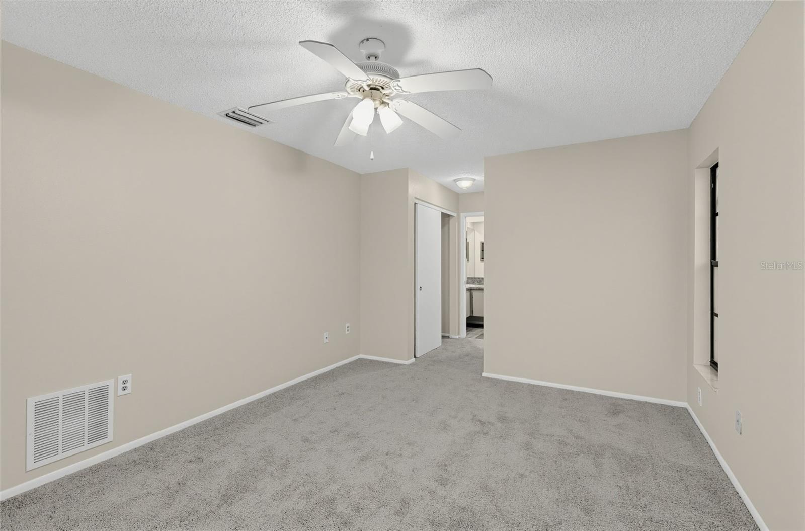 2831 BLOSSOM LK