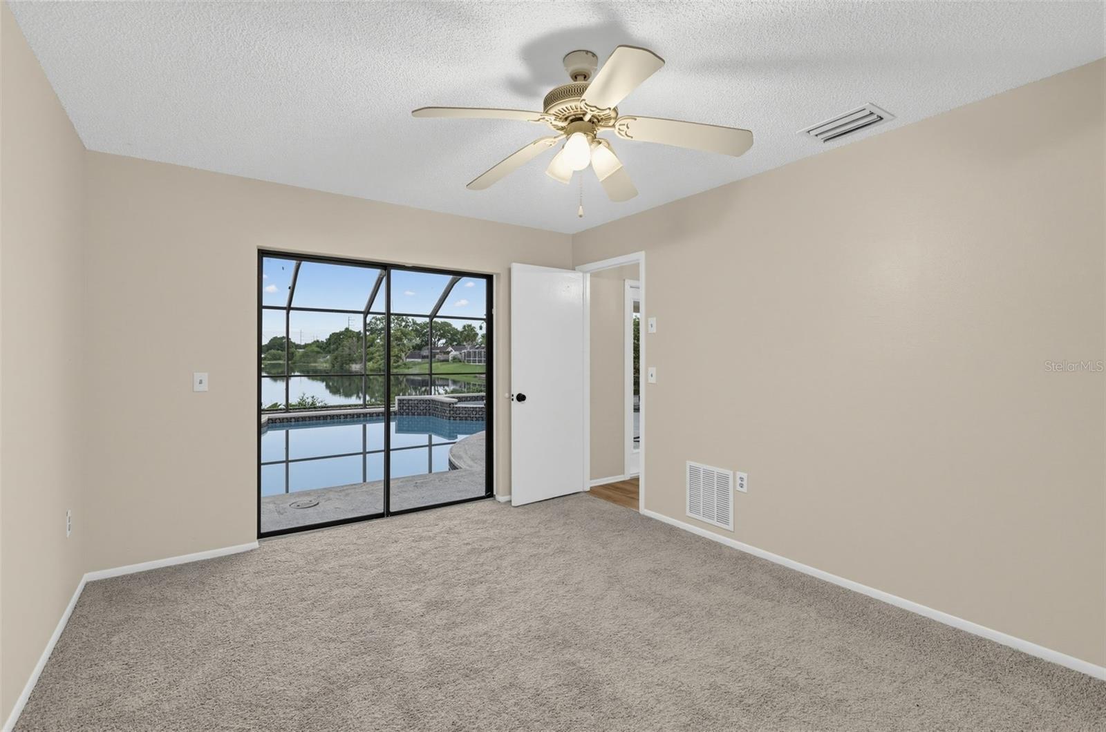 2831 BLOSSOM LK