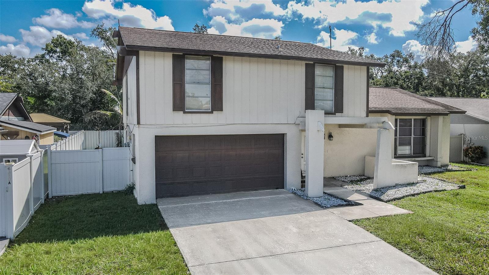 6811 MITCHELL CIR