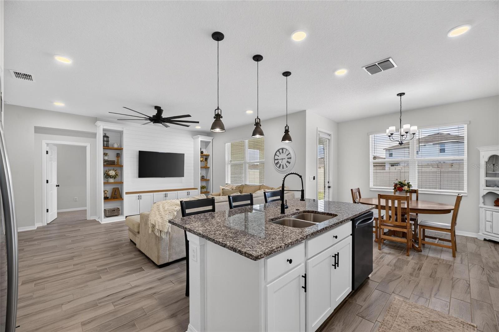 3010 MARINE GRASS DR