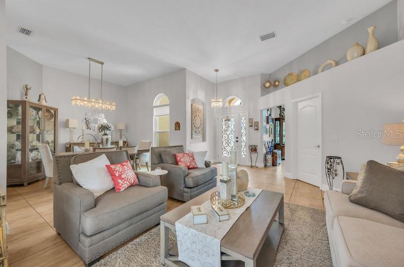 1001 SPLIT SILK ST