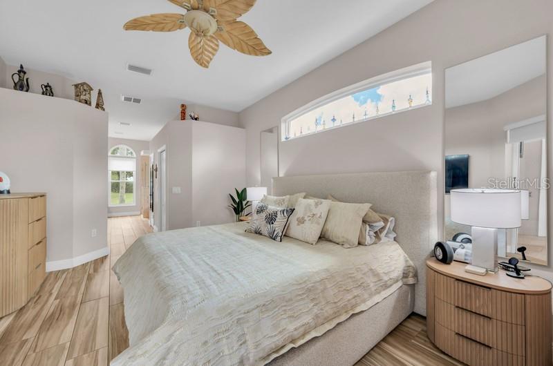 1001 SPLIT SILK ST