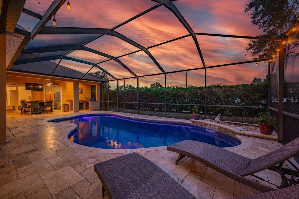 1001 SPLIT SILK ST