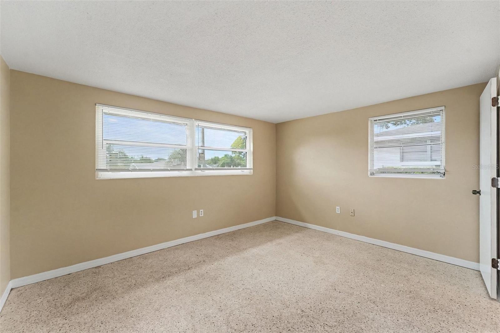 10632 LABURNUM DR