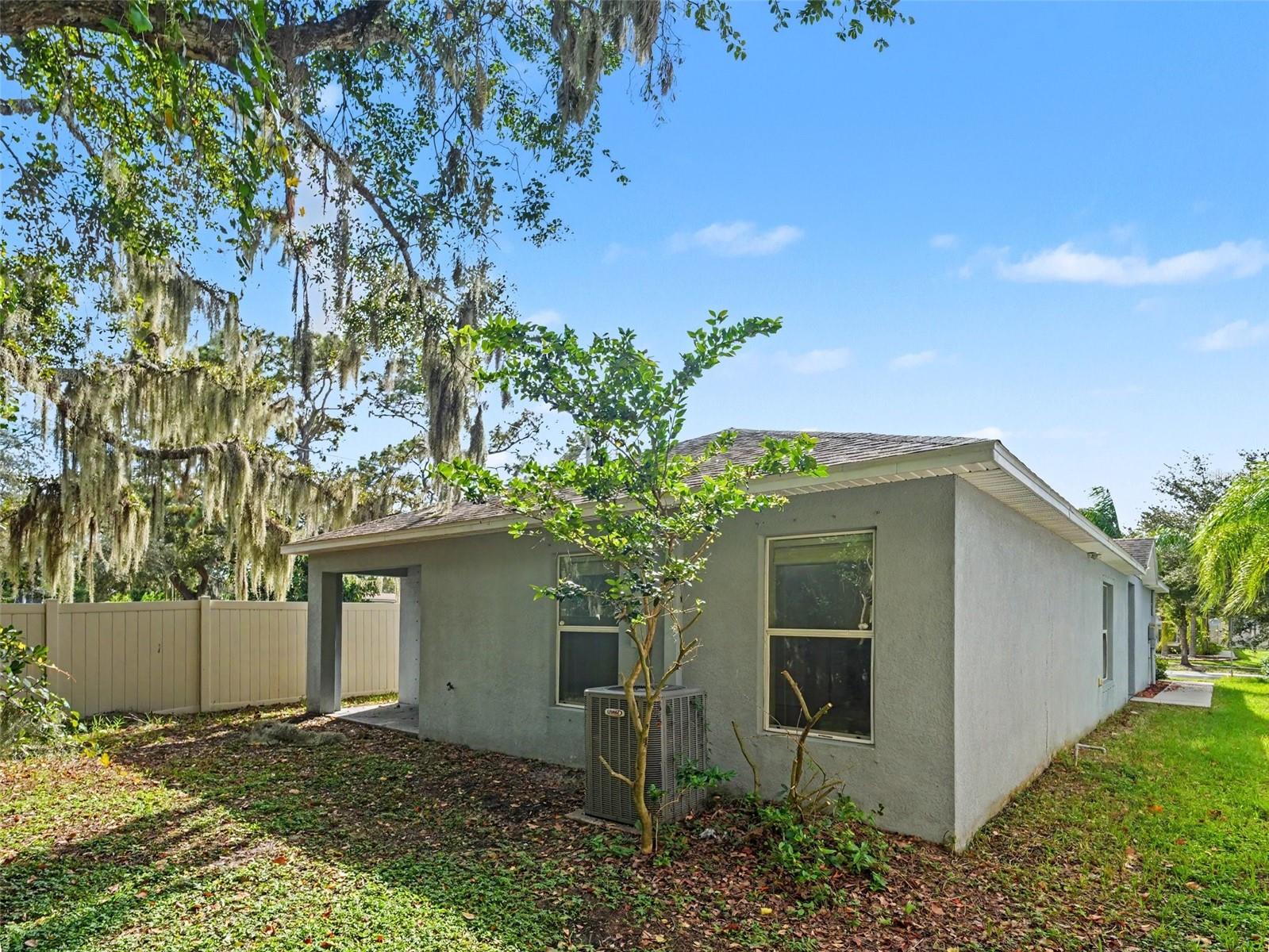 10614 SUMMER AZURE DR