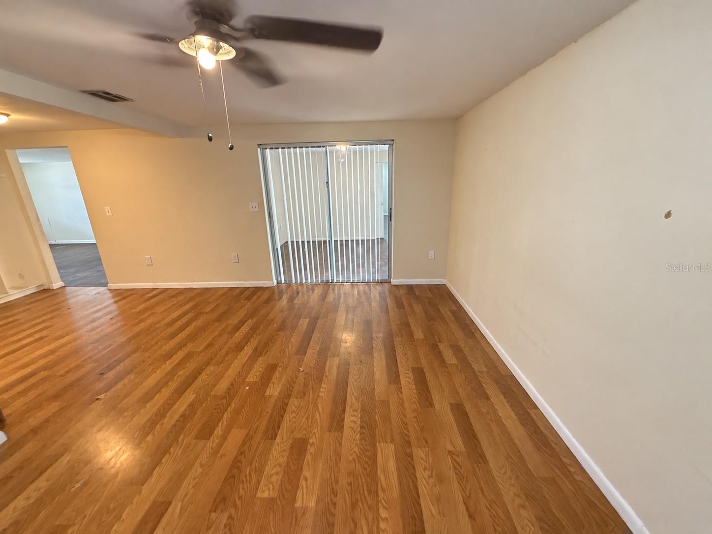 8952 STERLING LN