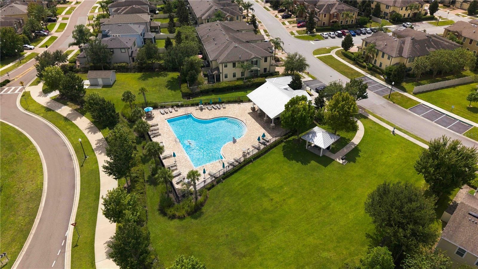 2117 LAKE WATERS PL