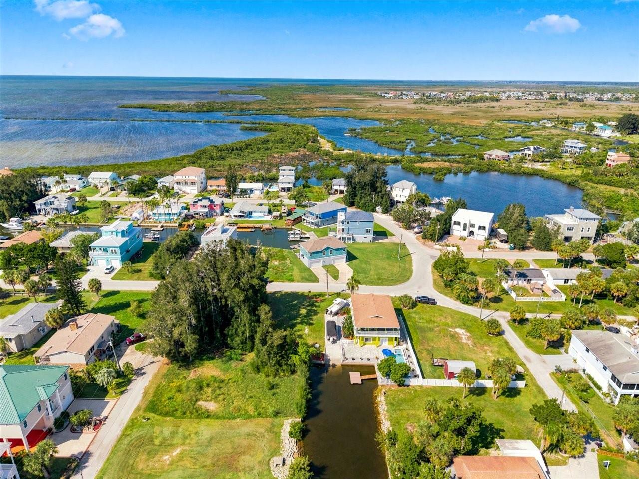 6744 SEAVIEW BLVD