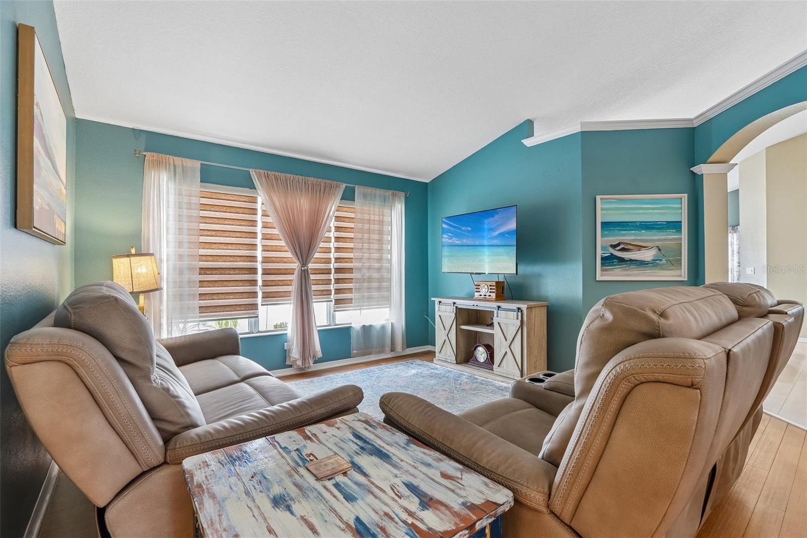 2546 ARROWPOINTE DR