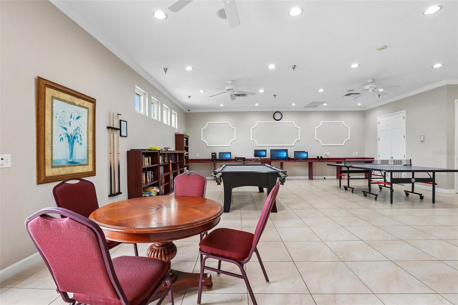 2546 ARROWPOINTE DR