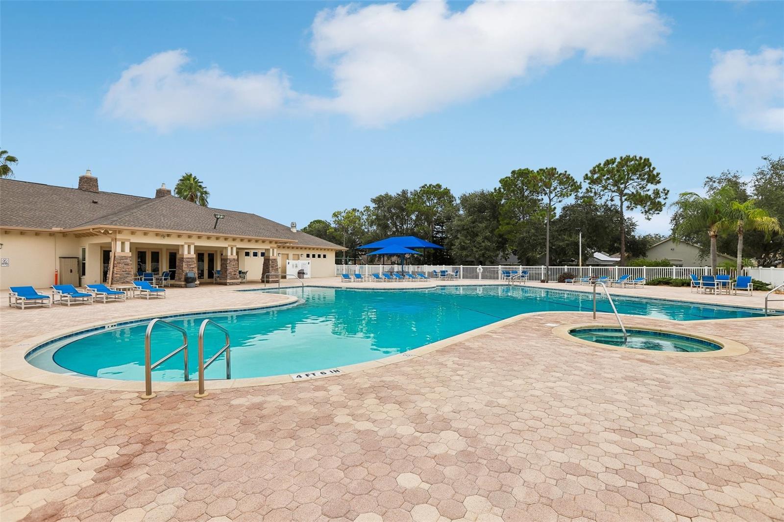 2546 ARROWPOINTE DR