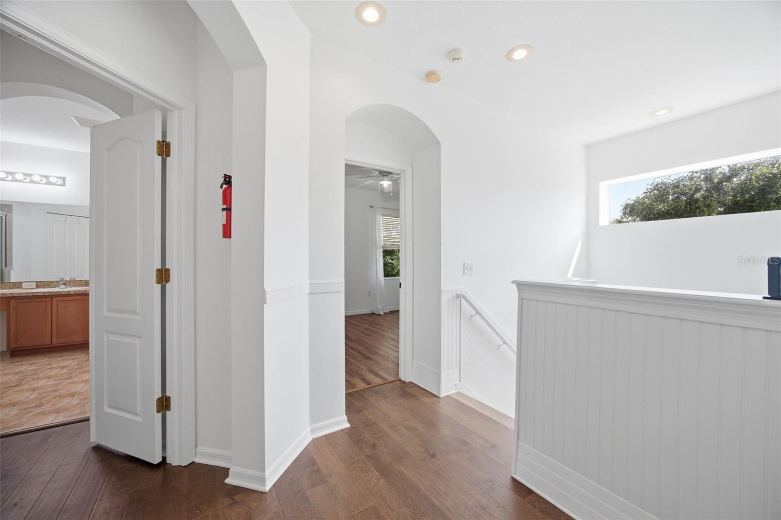 2524 CROSS MORE ST