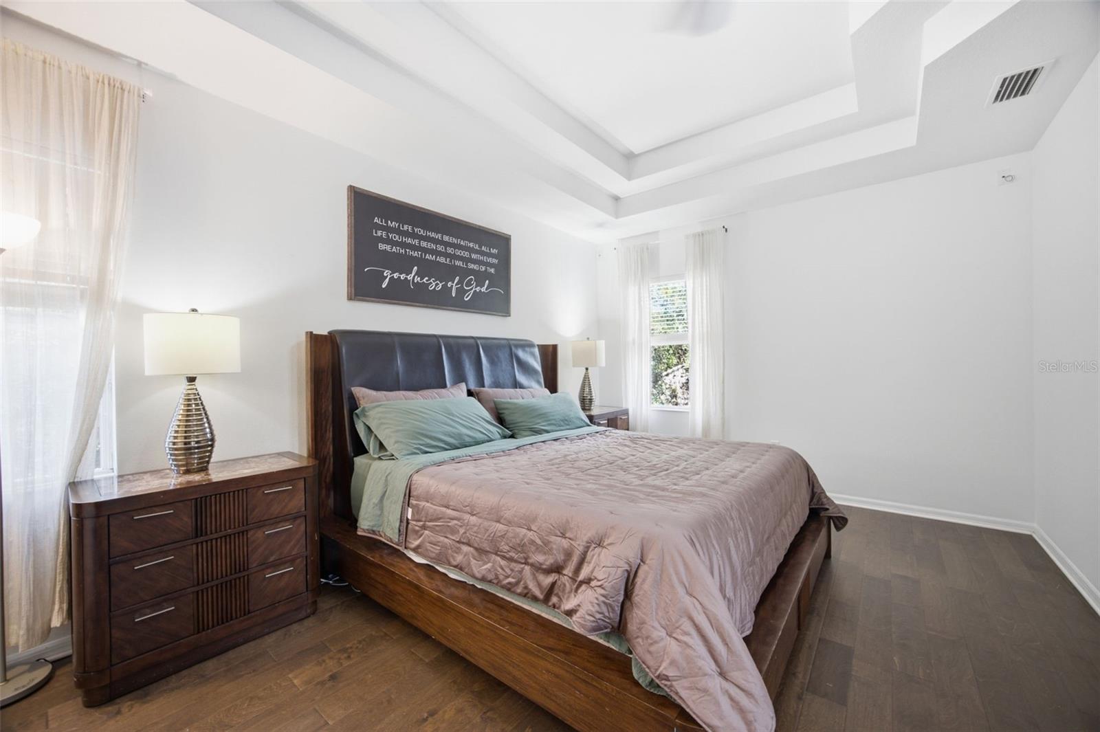 2524 CROSS MORE ST
