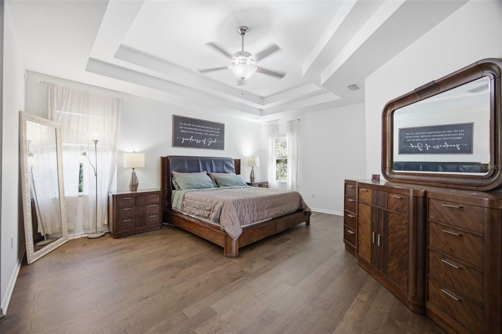 2524 CROSS MORE ST
