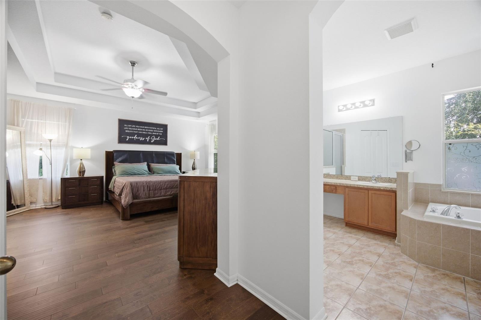 2524 CROSS MORE ST