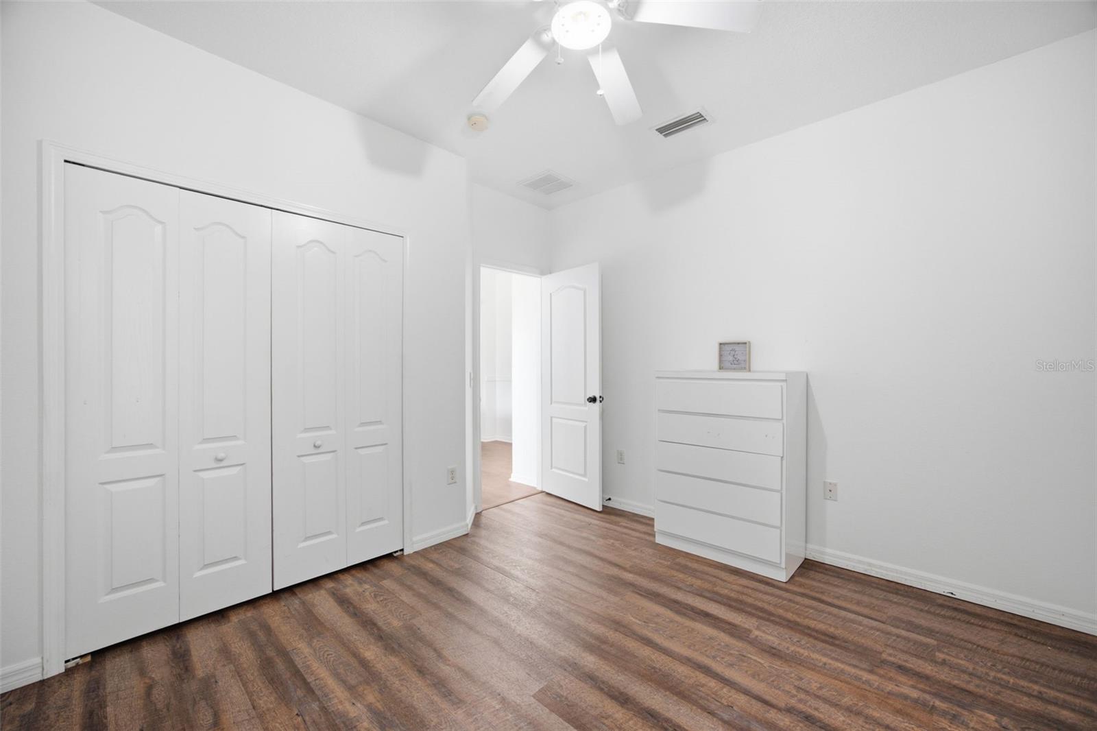 2524 CROSS MORE ST