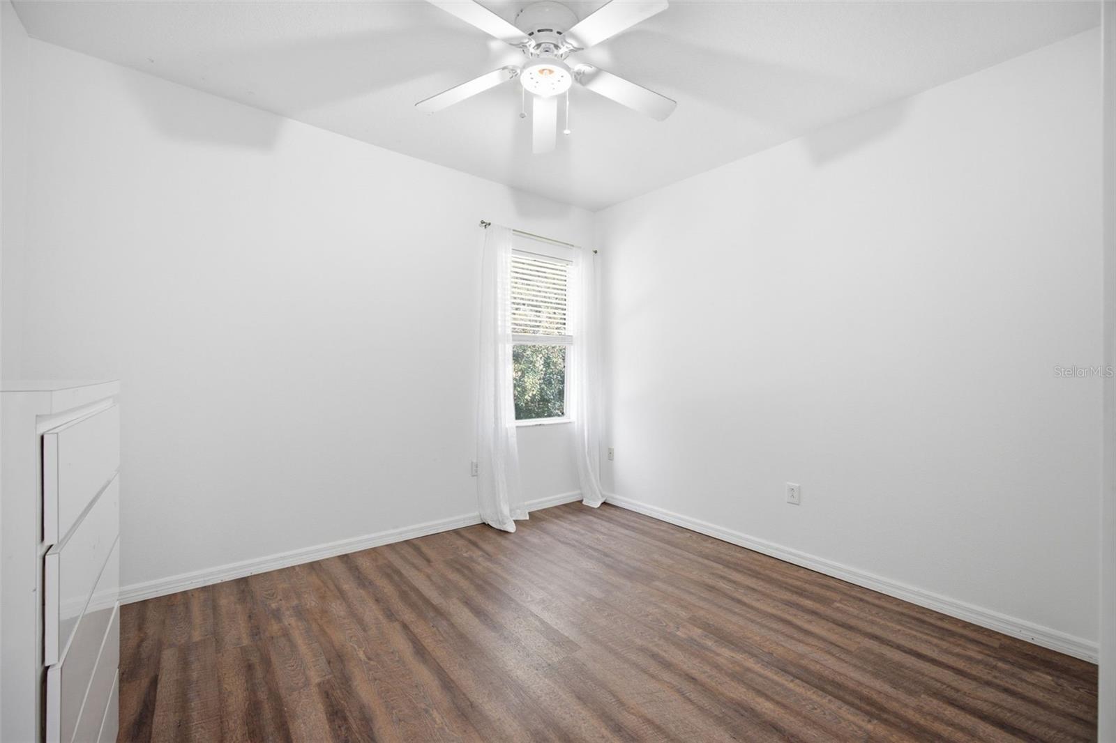 2524 CROSS MORE ST