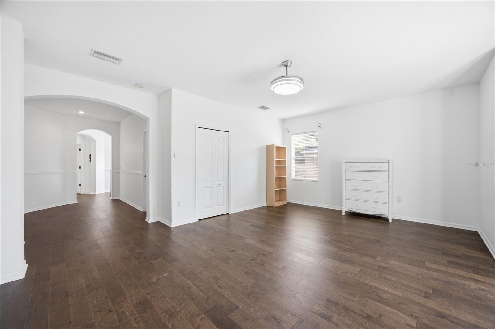 2524 CROSS MORE ST