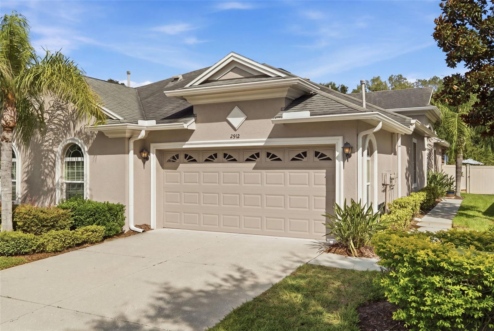 2912 DEVONOAK BLVD