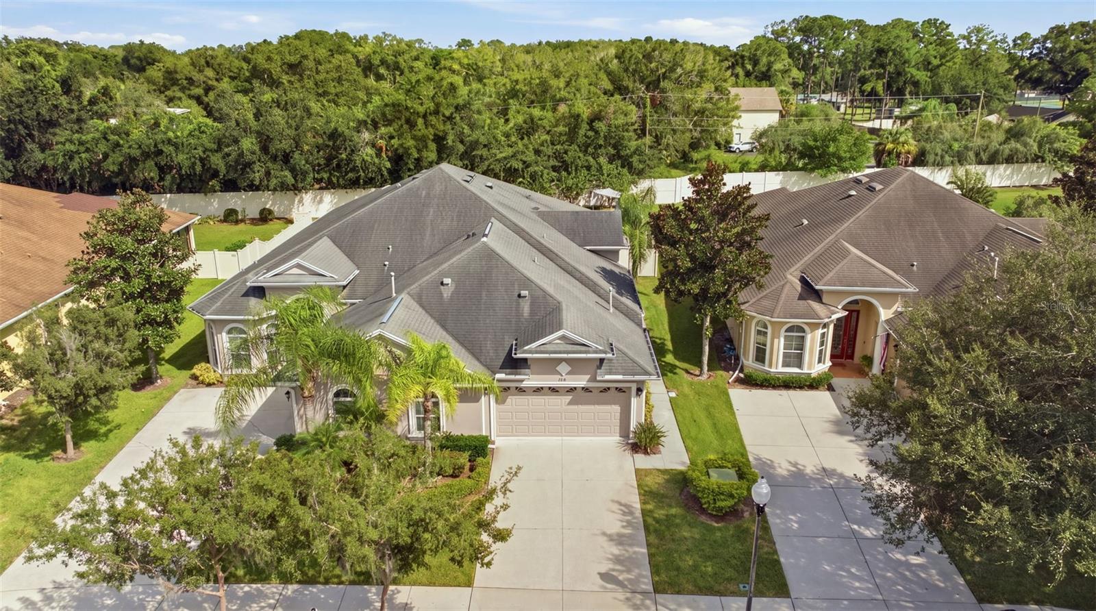 2912 DEVONOAK BLVD