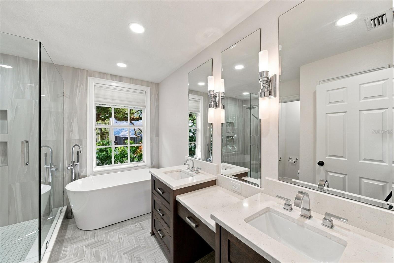 3308 W VILLA ROSA ST
