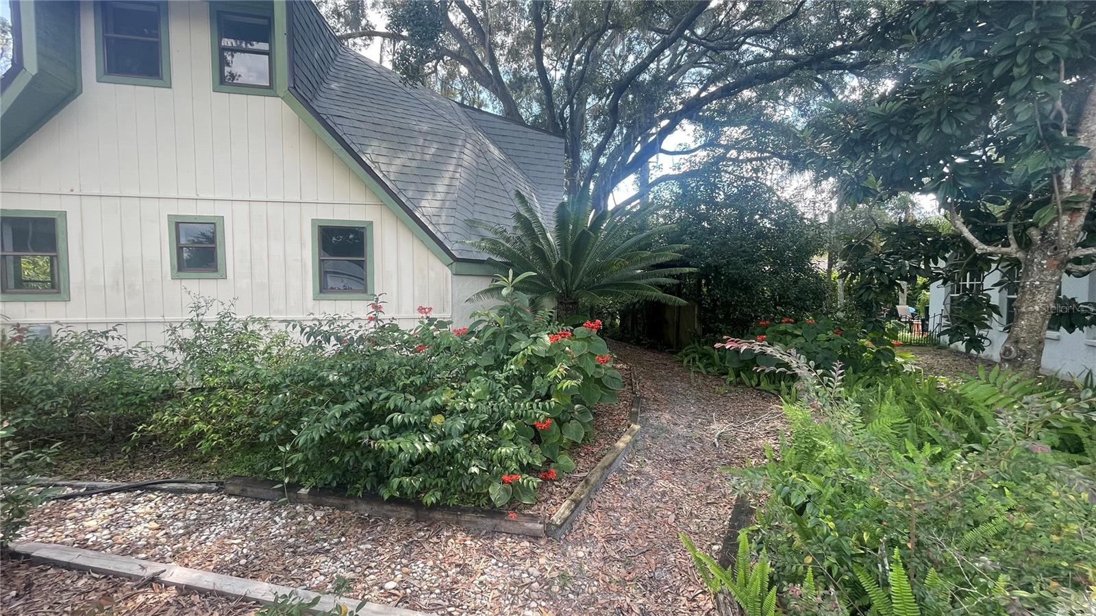21004 NEGRIL CT