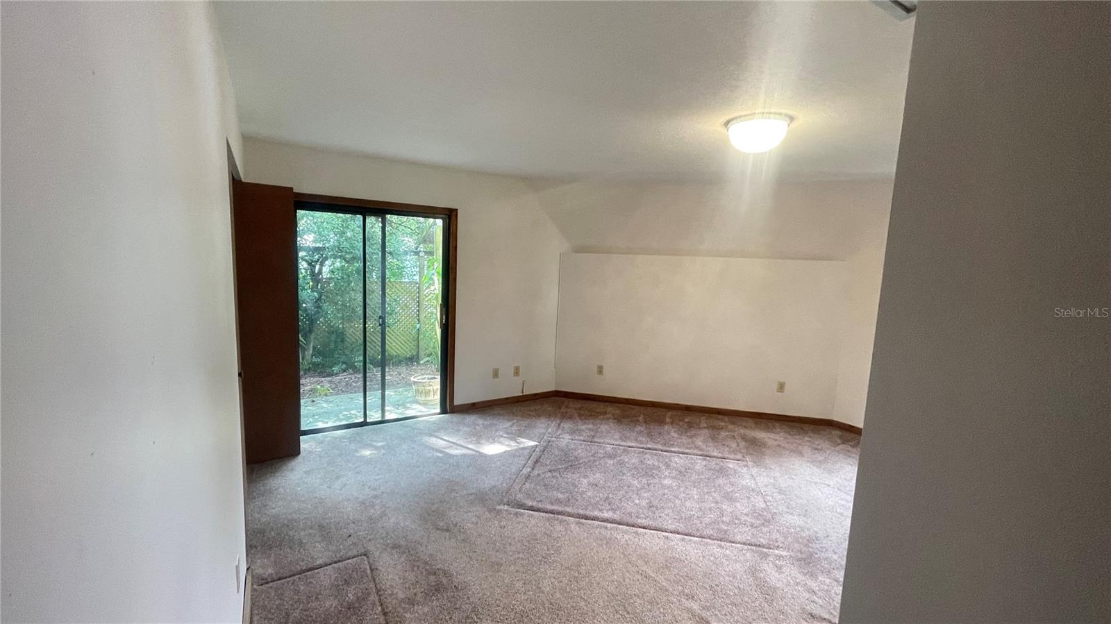 21004 NEGRIL CT