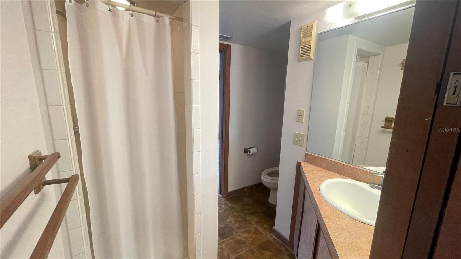 21004 NEGRIL CT