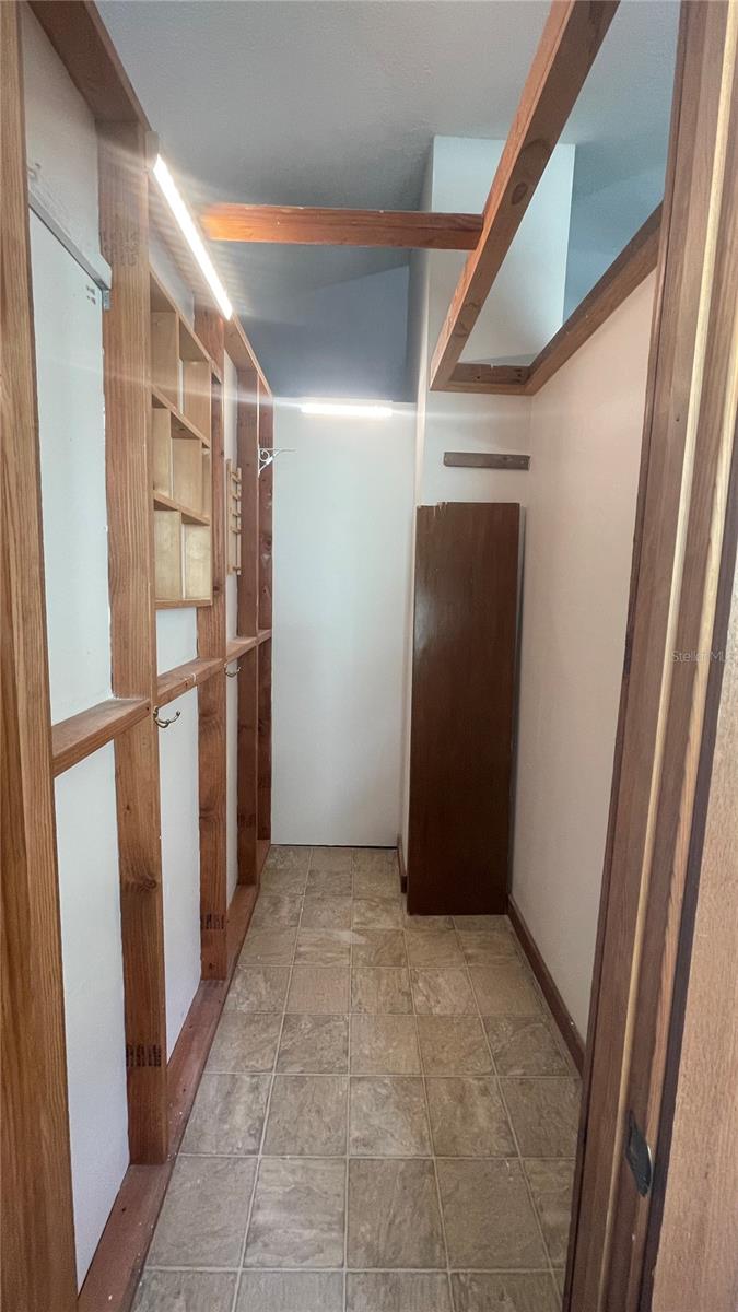 21004 NEGRIL CT