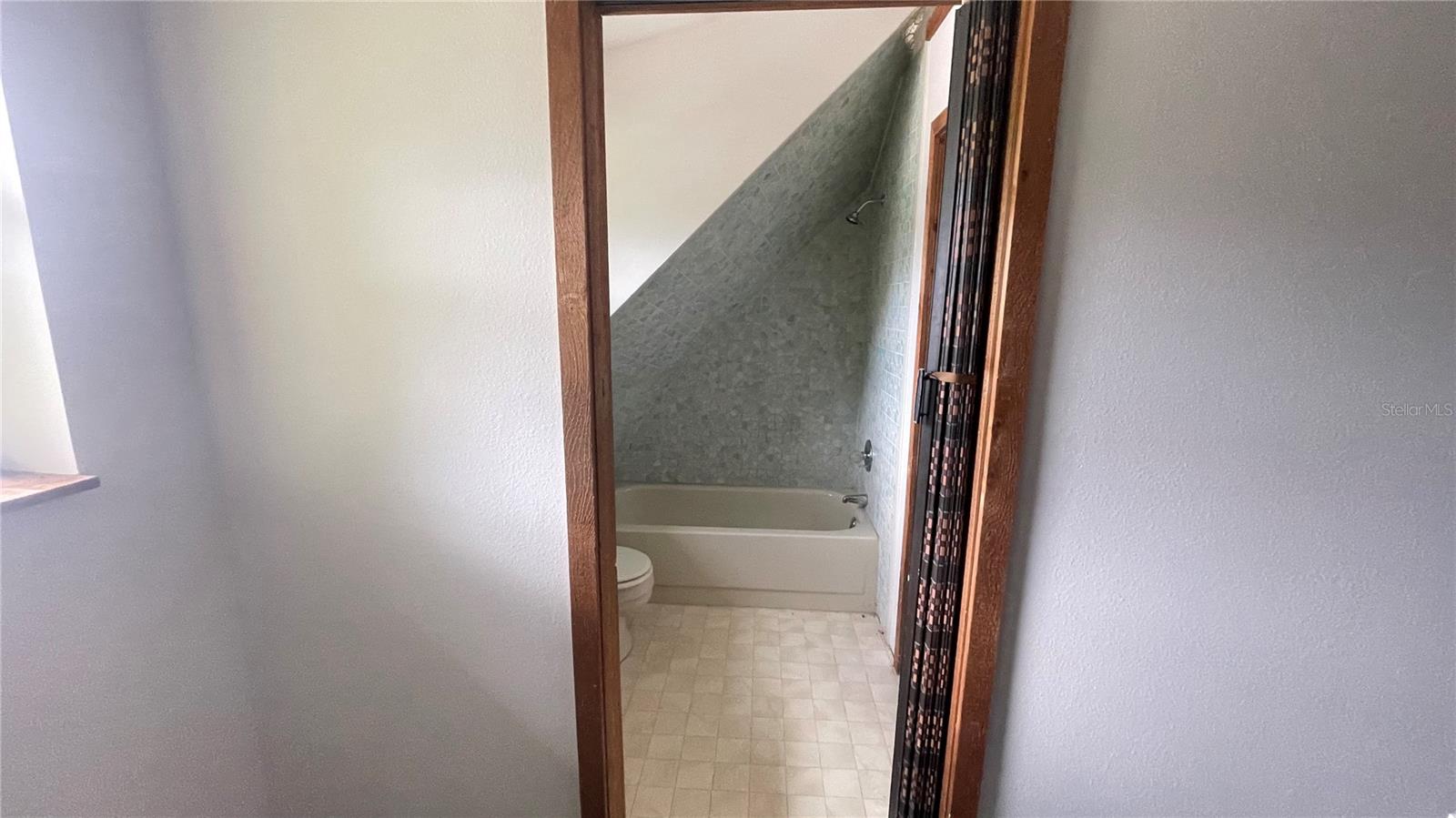 21004 NEGRIL CT