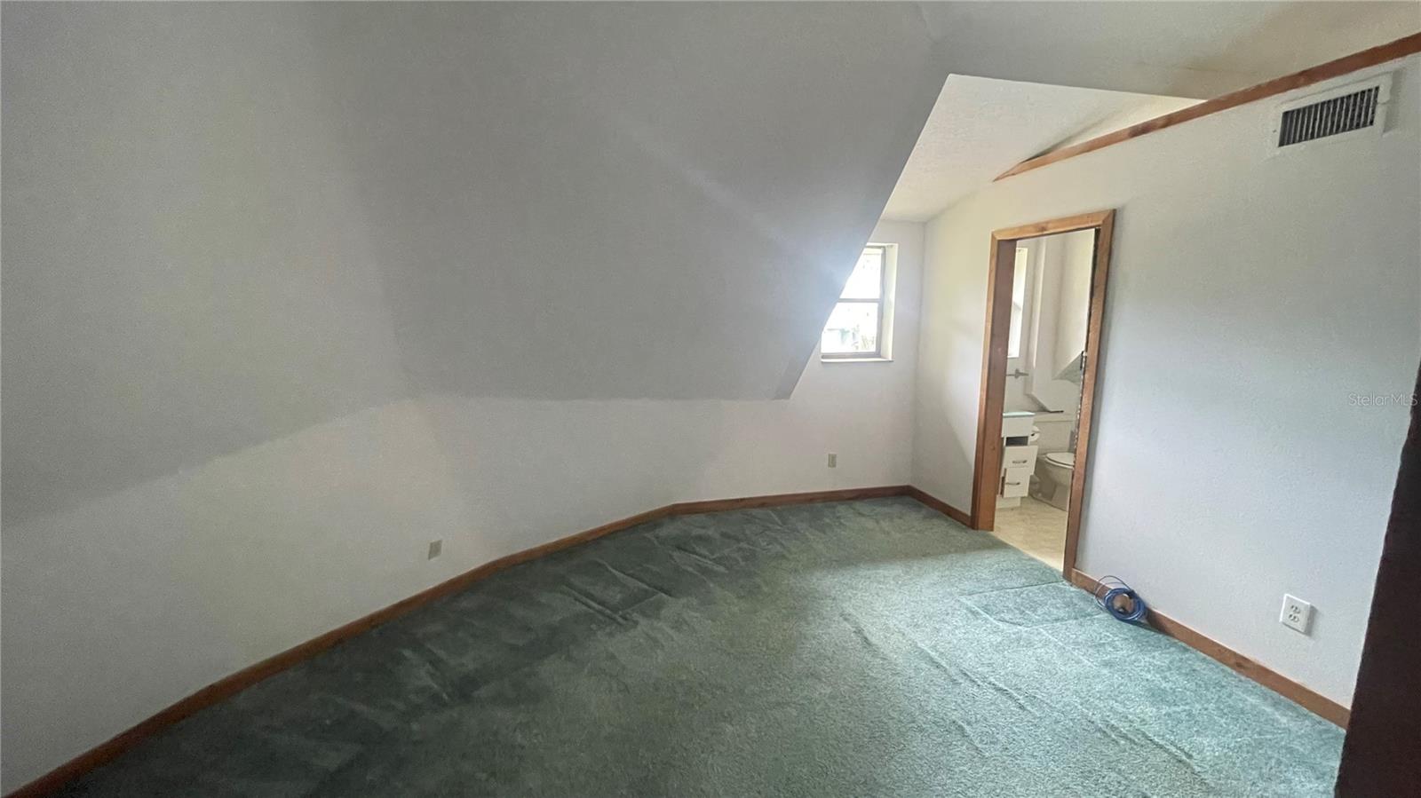 21004 NEGRIL CT