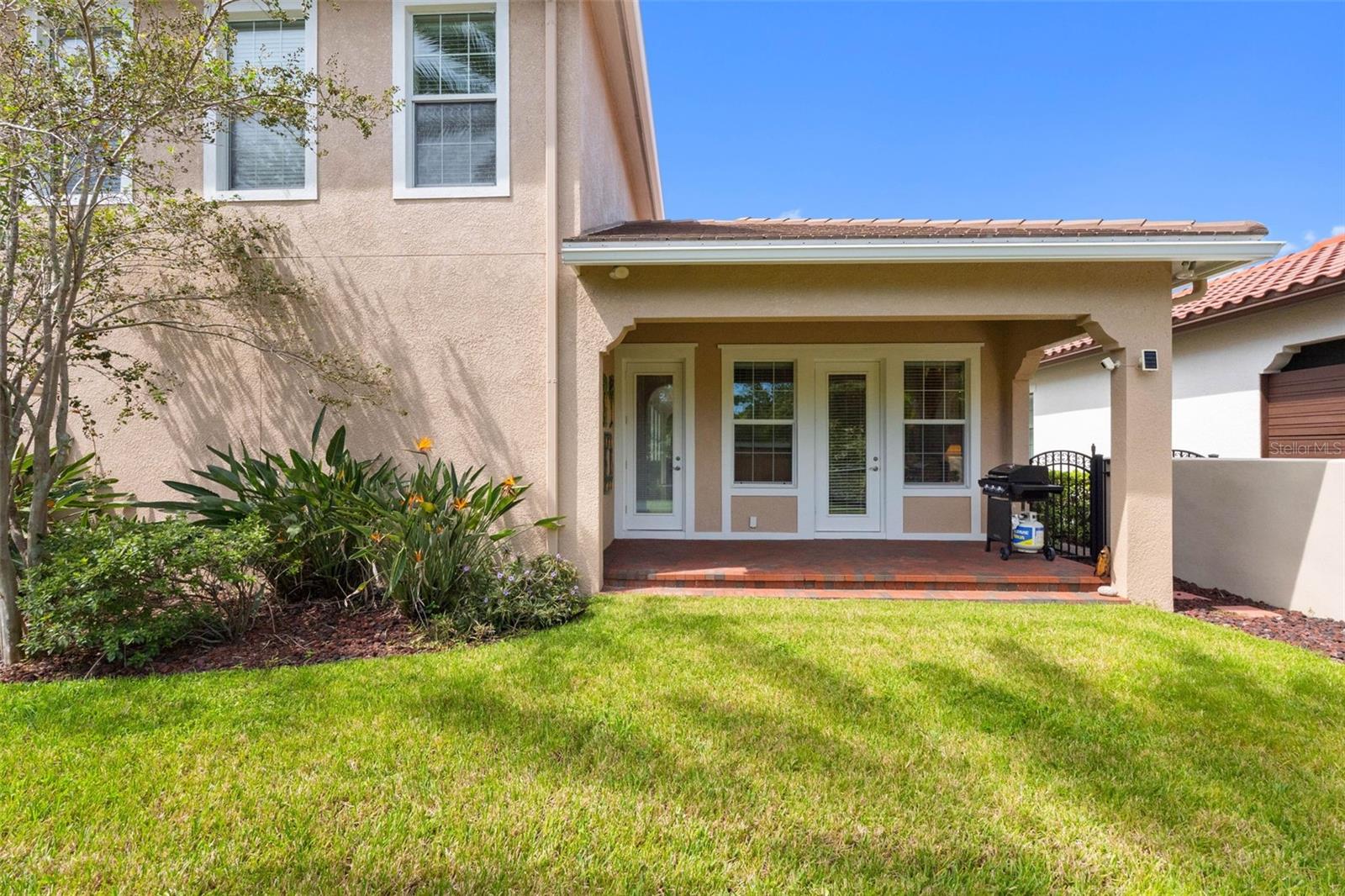 6101 YEATS MANOR DR